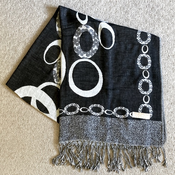 PASHMINA black circle pashmina wool & silk scarf/shawl. - Picture 1 of 7